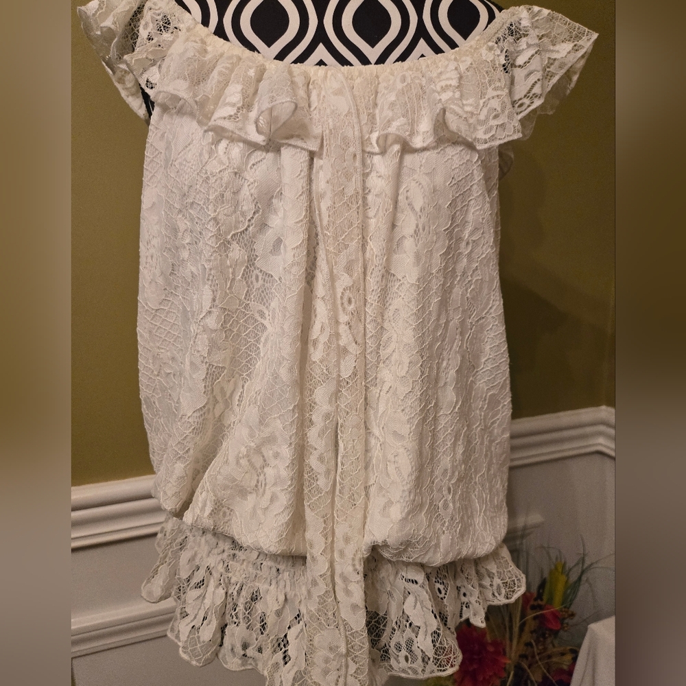 White Sleeveless Lace Off-Shoulder Ruffle Blouse White XL